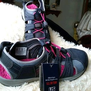 Khombu Cameron Sandals for Women 8 Grey